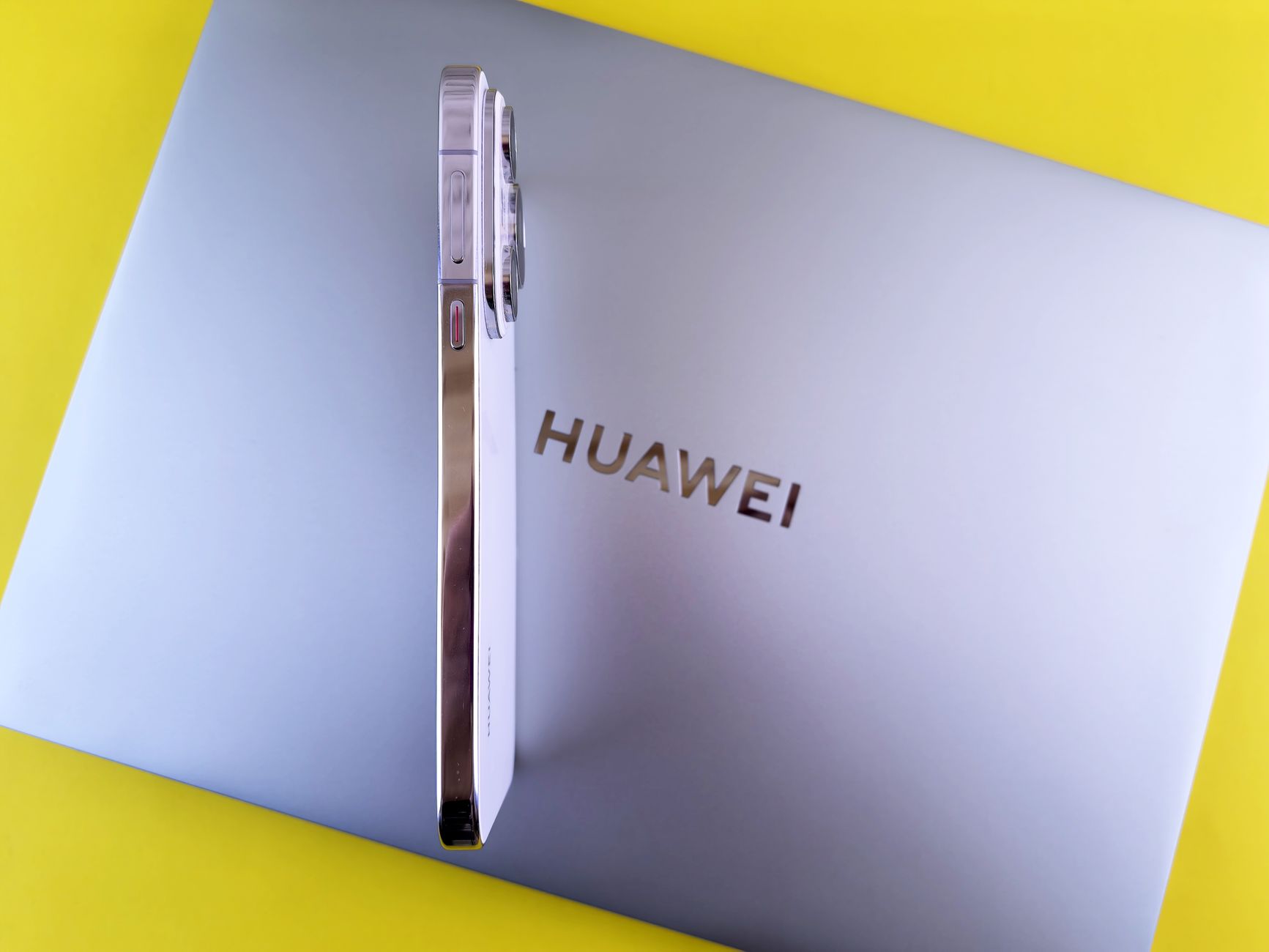 Huawei Mate XT 2